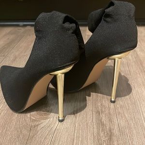 Never worn Knit detail point toe stiletto heeled sock boot
